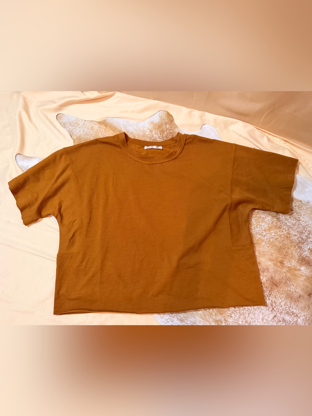 UE Men's Short Sleeve Crewneck Tee in Rust
